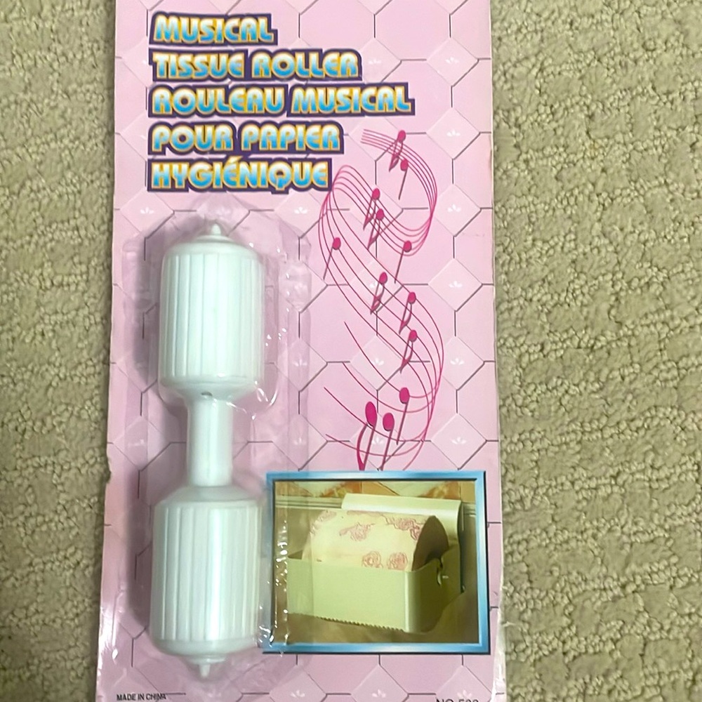 Regal Greetings Musical Toilet Paper Holder Roller Novelty Bathroom Gift NWT
